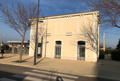 Gare d'Entraigues-sur-la-Sorgue